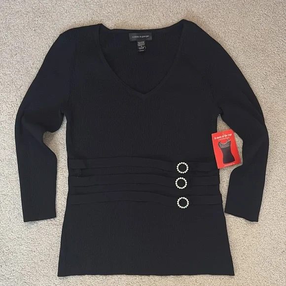 Brand new top, nwt . - Picture 2 of 5